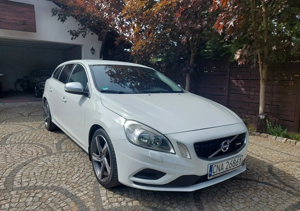 Volvo V60 cena 42400 przebieg: 149000, rok produkcji 2013 z Sejny małe 596